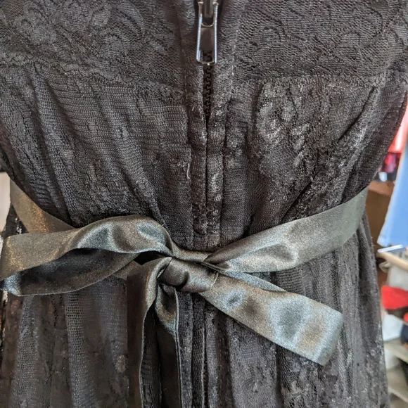 Tripp NYC Black Lace Corset - Picture 5 of 10